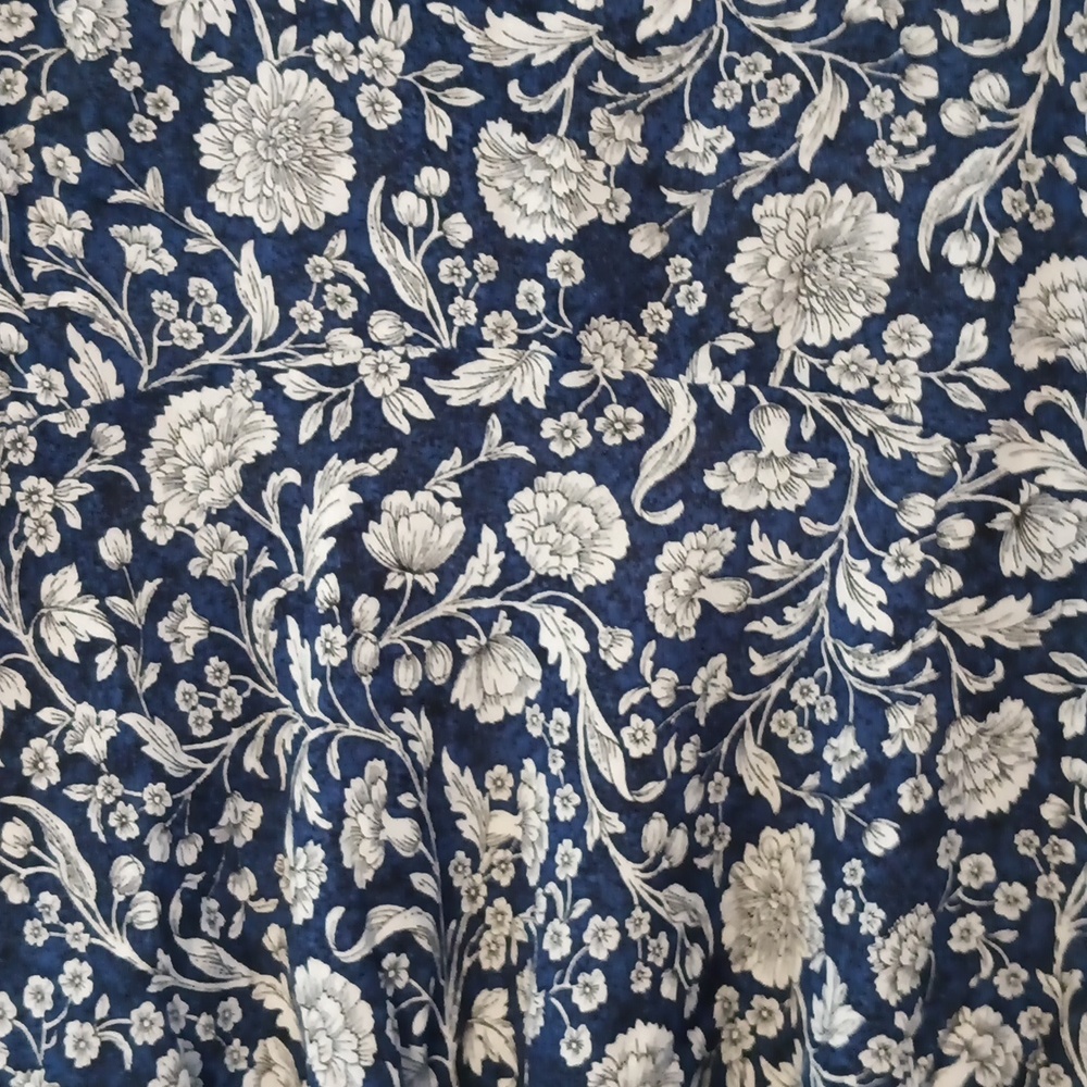 Rachel Zoe Floral Babydoll Top Blue And White - Picture 4 of 8